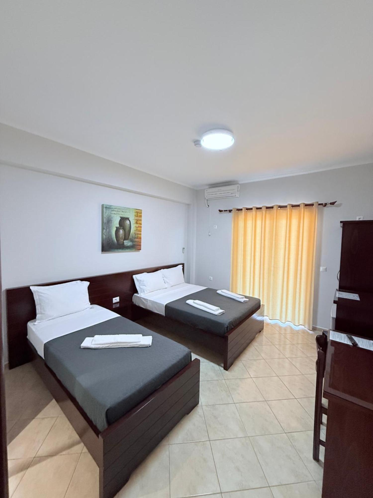 Hotel Milo Ksamil Exterior photo